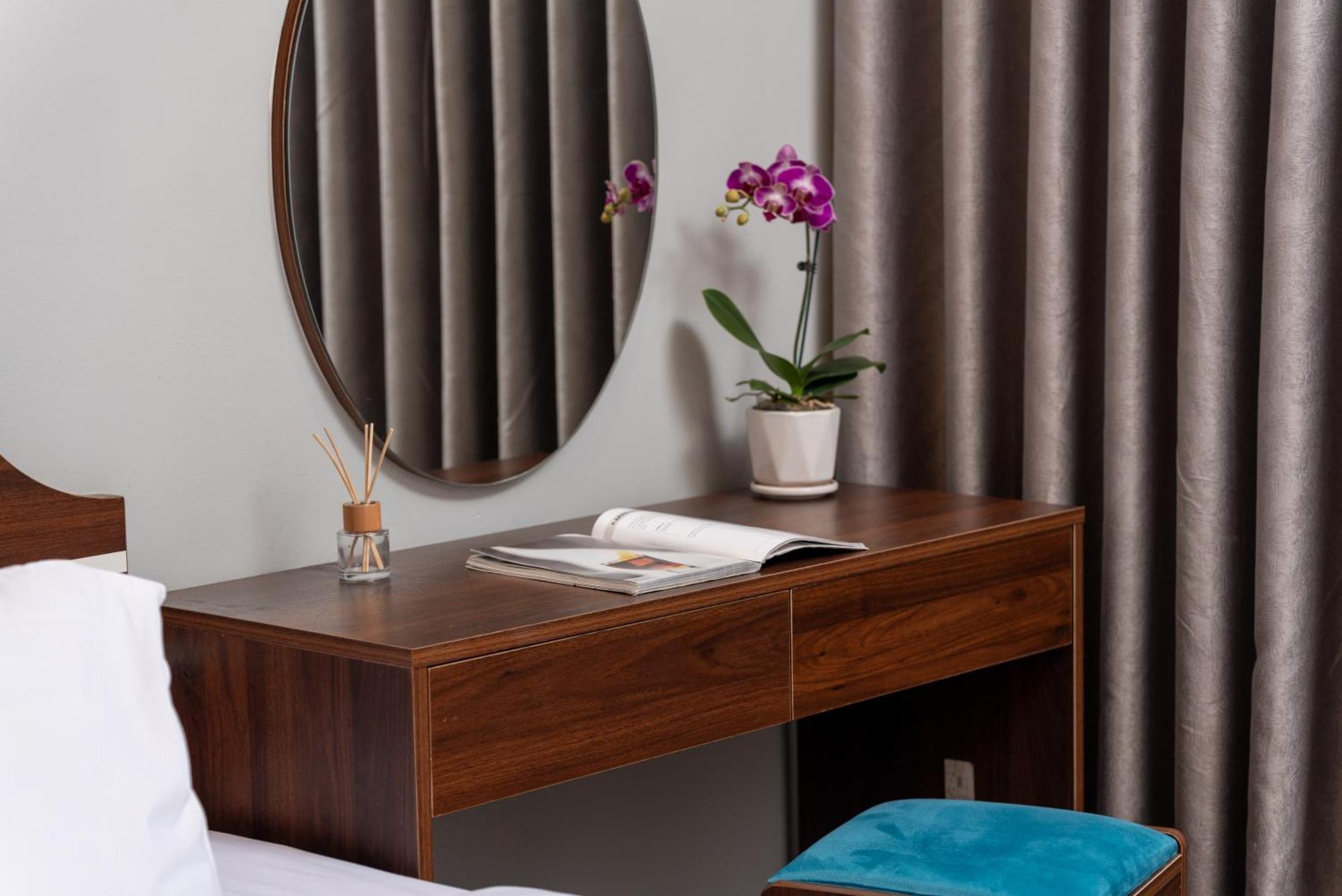 Astoria Hanoi Hotel & Travel Екстериор снимка